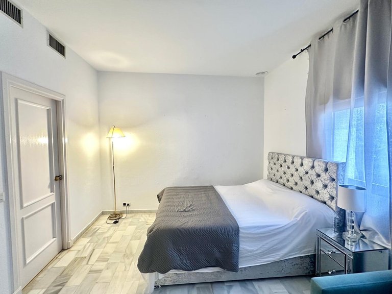 Apartment for Sale in Nueva Andalucía, Malaga 8