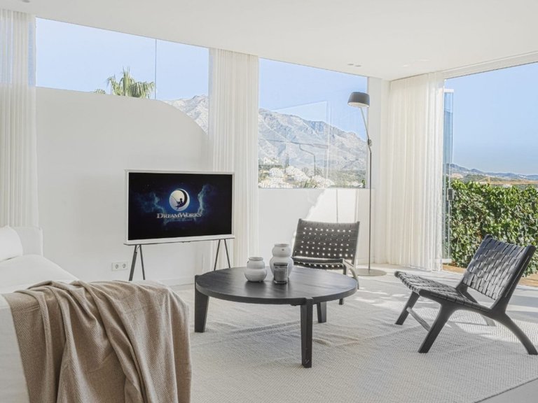 Apartment for Sale in Nueva Andalucía, Malaga 7