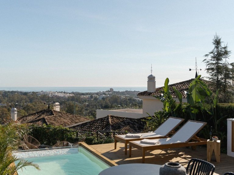 Apartment for Sale in Nueva Andalucía, Malaga 9