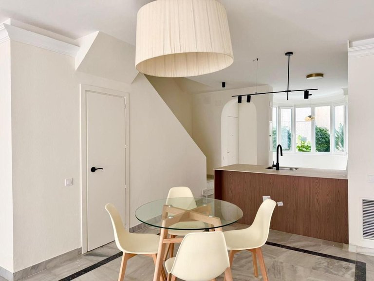 Apartment for Sale in The Golden Mile, Malaga 15