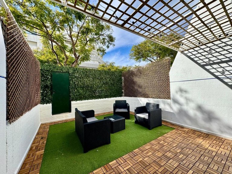 Apartment for Sale in The Golden Mile, Malaga 28