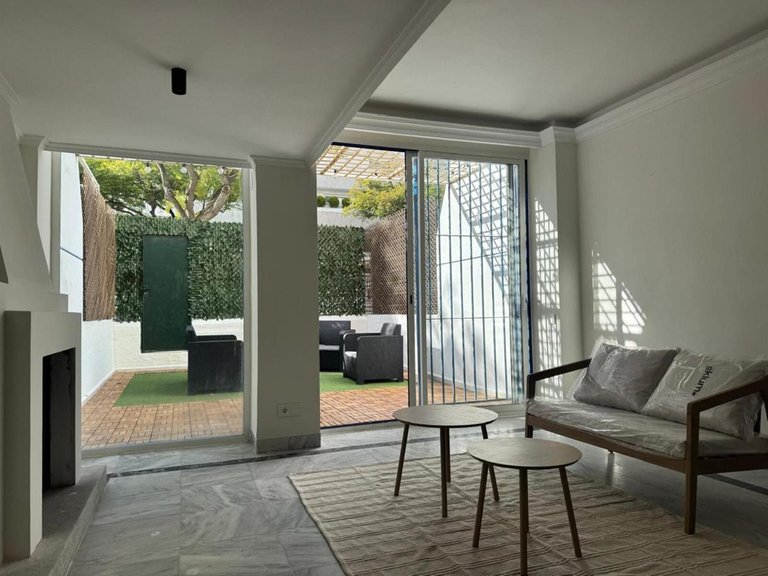 Apartment for Sale in The Golden Mile, Malaga 3