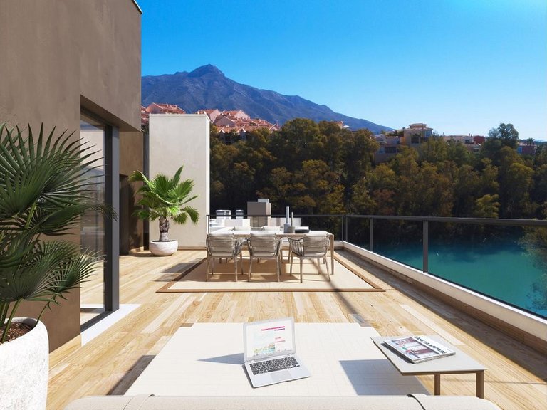 Penthouse for Sale in Nueva Andalucía, Malaga 5