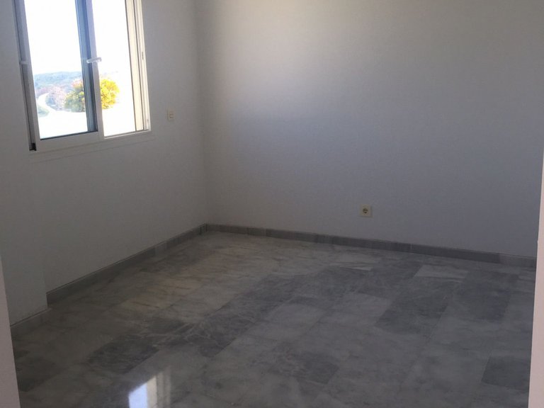 Apartment for Sale in Valle Romano, Malaga 5