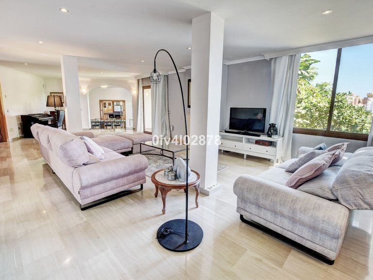 Villa for Sale in Benalmadena Costa, Malaga 12