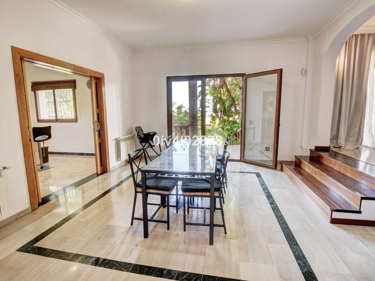 Villa for Sale in Benalmadena Costa, Malaga 17