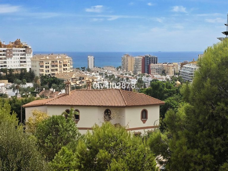 Villa for Sale in Benalmadena Costa, Malaga 2