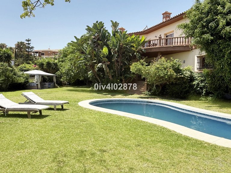 Villa for Sale in Benalmadena Costa, Malaga 26