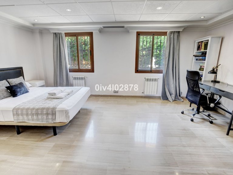 Villa for Sale in Benalmadena Costa, Malaga 33