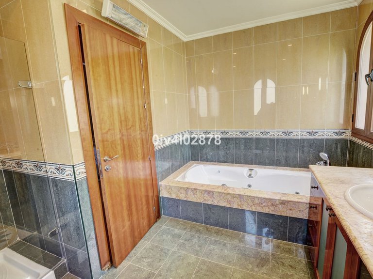 Villa for Sale in Benalmadena Costa, Malaga 46