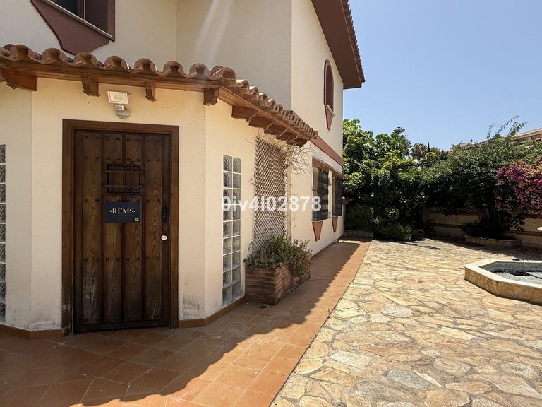 Villa for Sale in Benalmadena Costa, Malaga 64