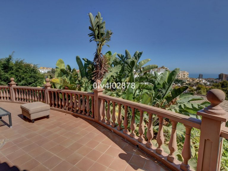 Villa for Sale in Benalmadena Costa, Malaga 8