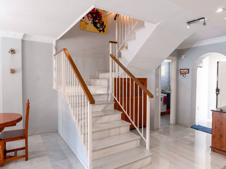 Villa for Sale in Nueva Andalucía, Malaga 14