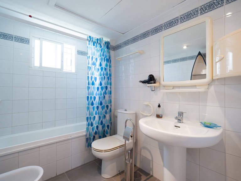 Villa for Sale in Nueva Andalucía, Malaga 27