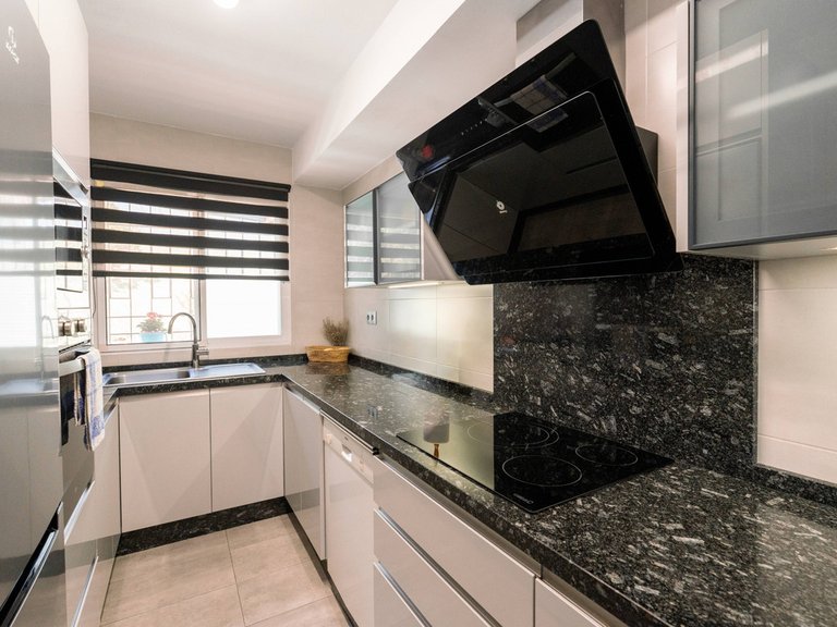 Villa for Sale in Nueva Andalucía, Malaga 5