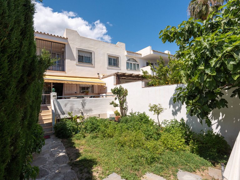 Villa for Sale in Nueva Andalucía, Malaga 8