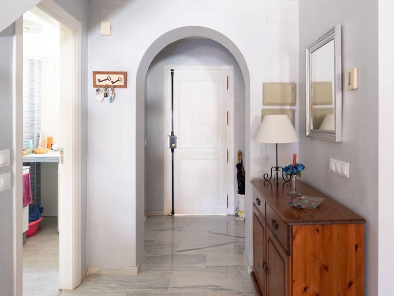 Villa for Sale in Nueva Andalucía, Malaga 9