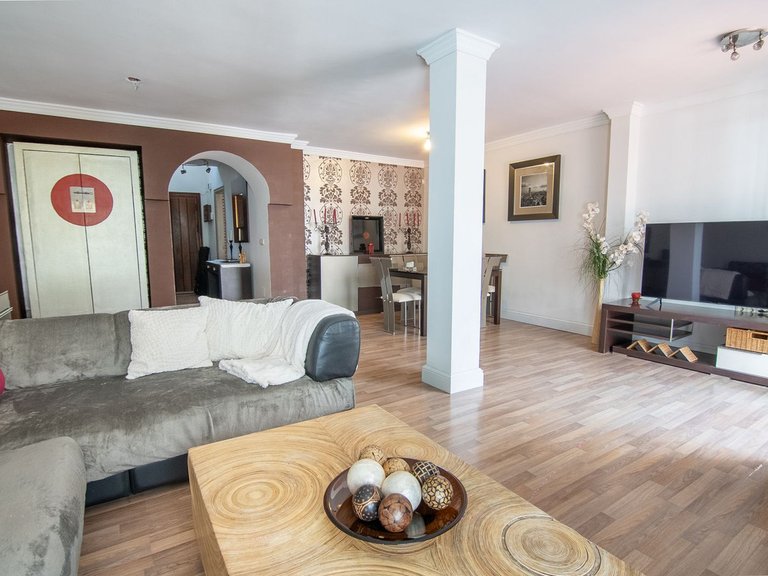 Villa for Sale in Estepona, Malaga 3