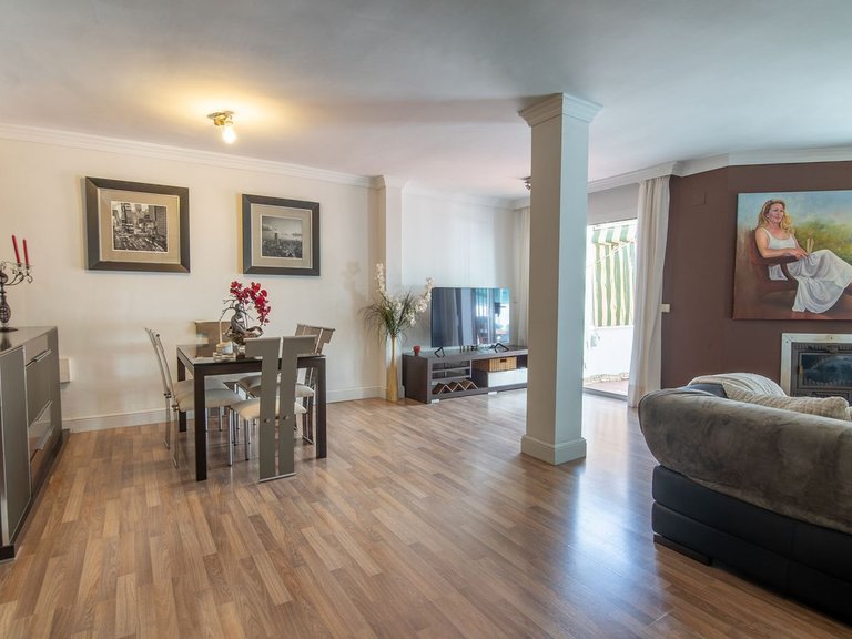 Villa for Sale in Estepona, Malaga 4