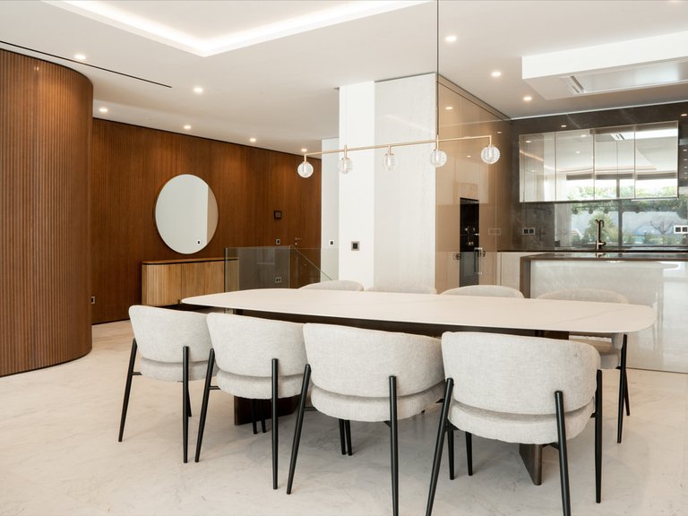 Apartment for Sale in The Golden Mile, Malaga 7