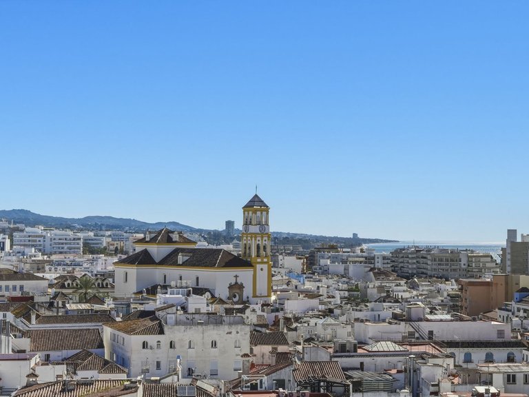 Penthouse for Sale in Marbella, Malaga 11