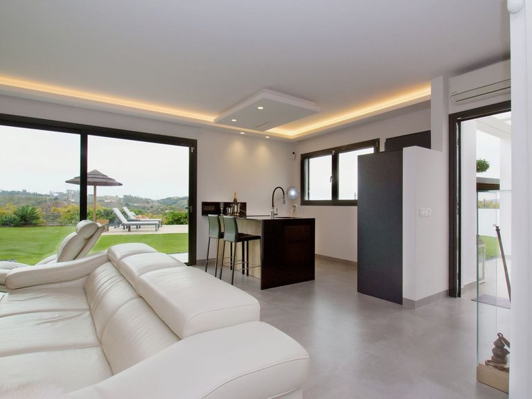 Villa for Sale in Alhaurín El Grande, Malaga 20