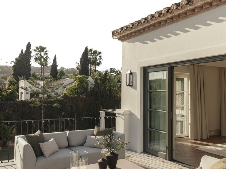 Villa for Sale in Nueva Andalucía, Malaga 19
