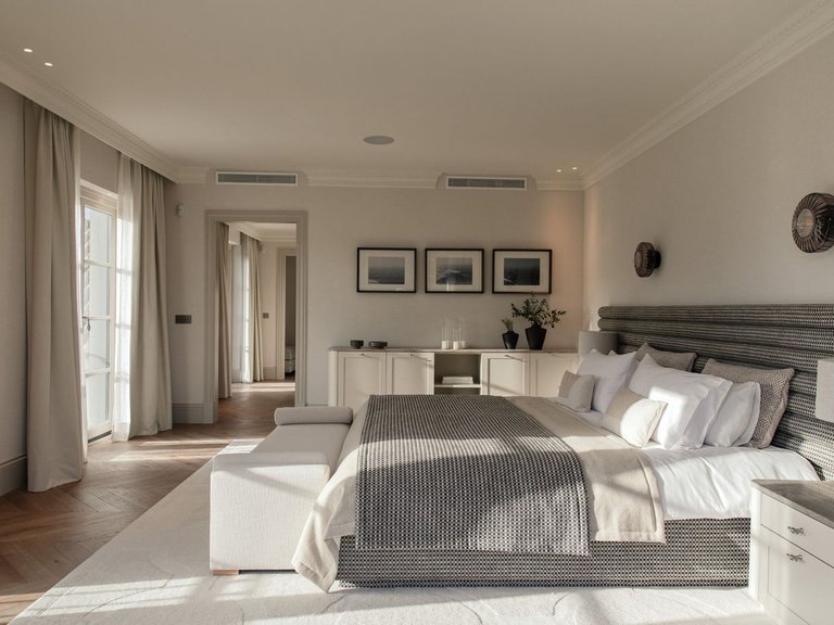 Villa for Sale in Nueva Andalucía, Malaga 24