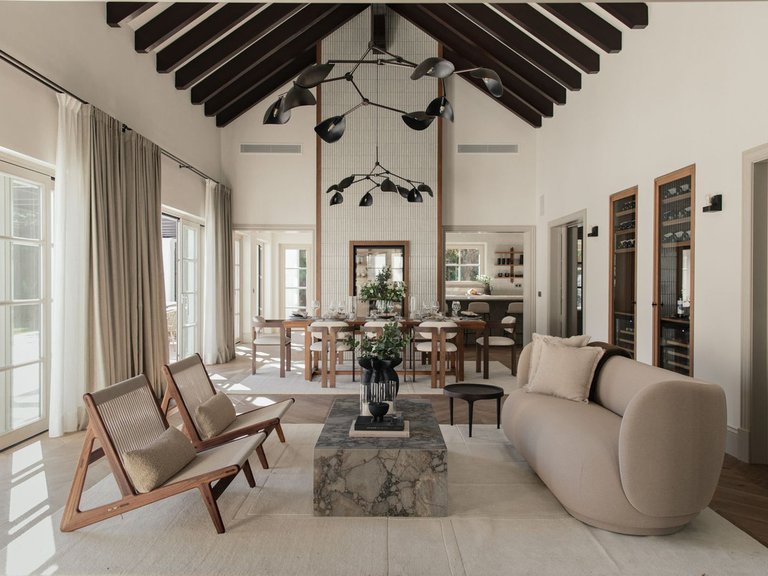 Villa for Sale in Nueva Andalucía, Malaga 56