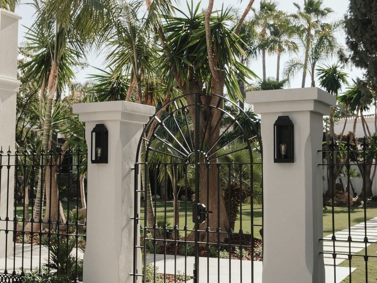 Villa for Sale in Nueva Andalucía, Malaga 7