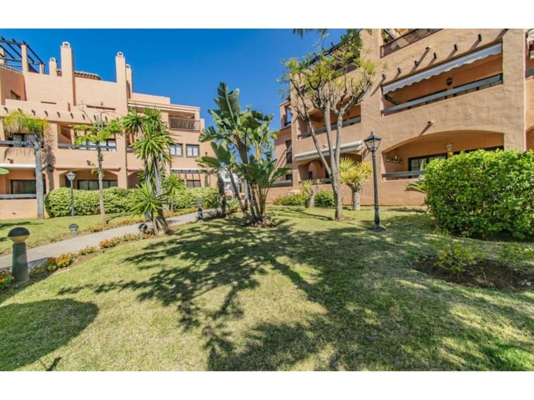 Apartment for Sale in Hacienda Del Sol, Malaga 16