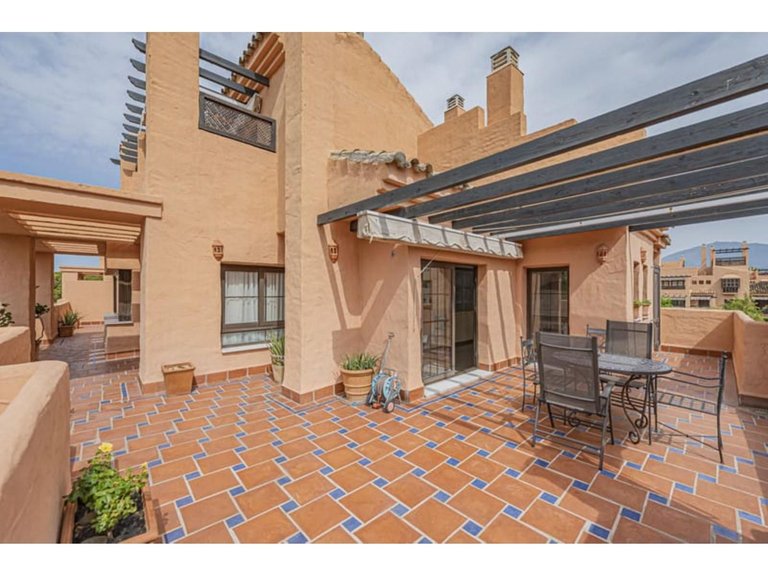 Apartment for Sale in Hacienda Del Sol, Malaga 2