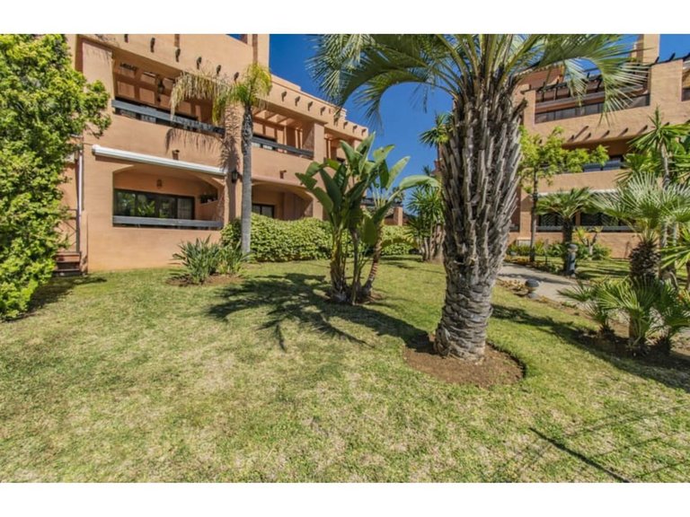 Apartment for Sale in Hacienda Del Sol, Malaga 28