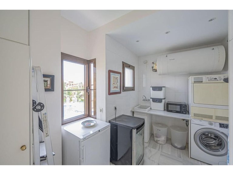 Apartment for Sale in Hacienda Del Sol, Malaga 41