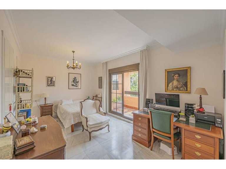 Apartment for Sale in Hacienda Del Sol, Malaga 6