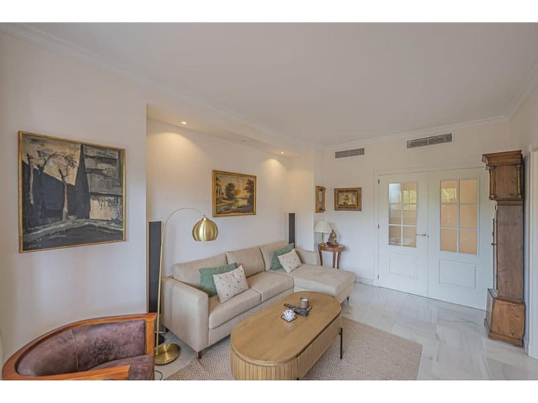 Apartment for Sale in Hacienda Del Sol, Malaga 7