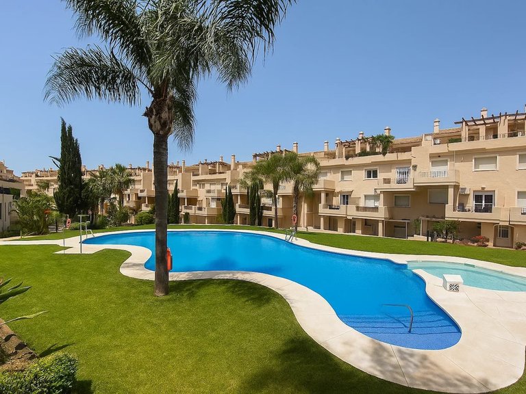 Apartment for Sale in La Duquesa, Malaga 1