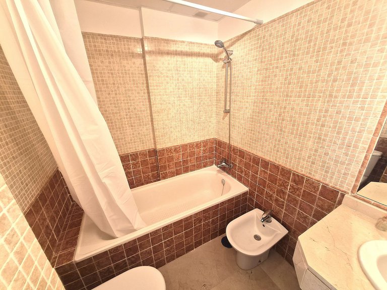 Apartment for Sale in La Duquesa, Malaga 9