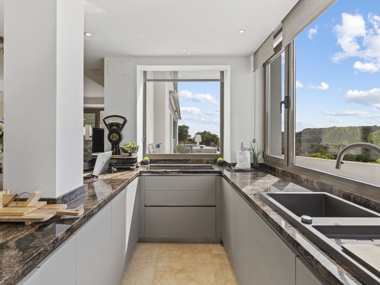 Apartment for Sale in Casares, Malaga 10