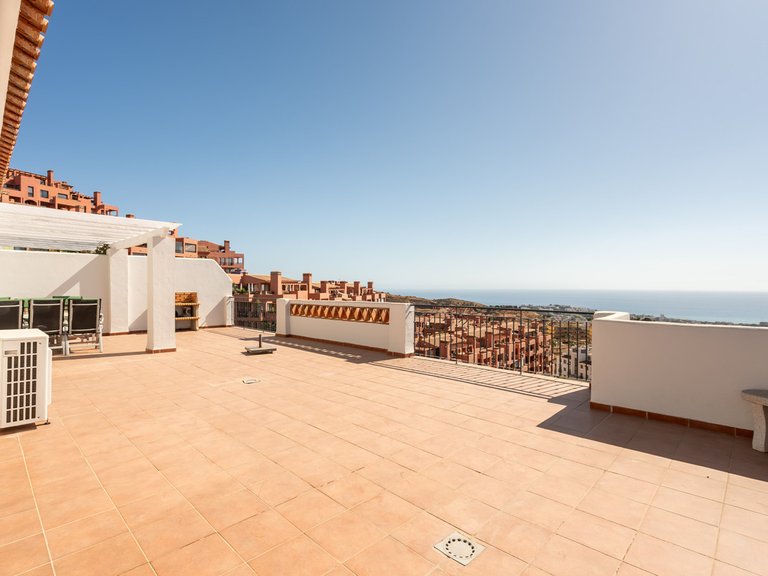 Apartment for Sale in Calahonda, Malaga 10