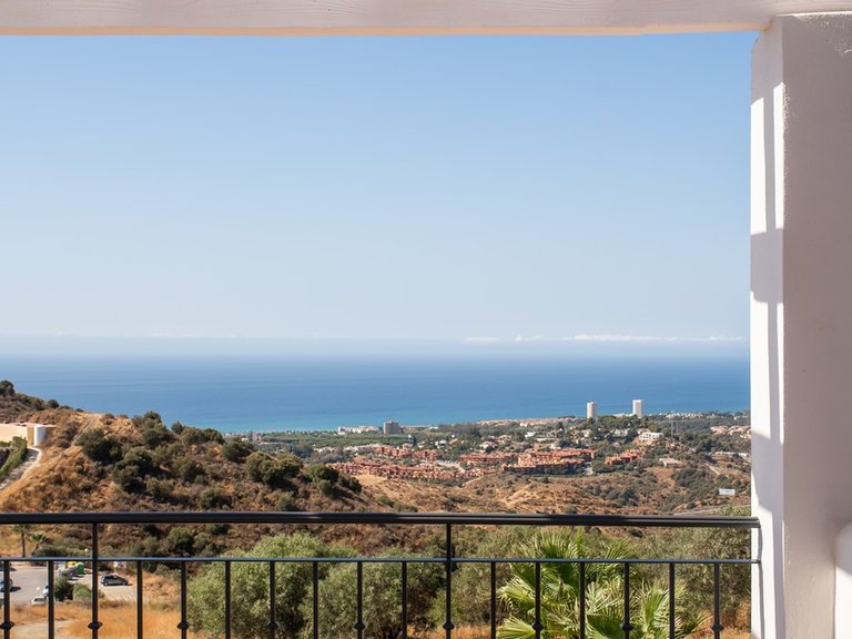 Apartment for Sale in Calahonda, Malaga 15