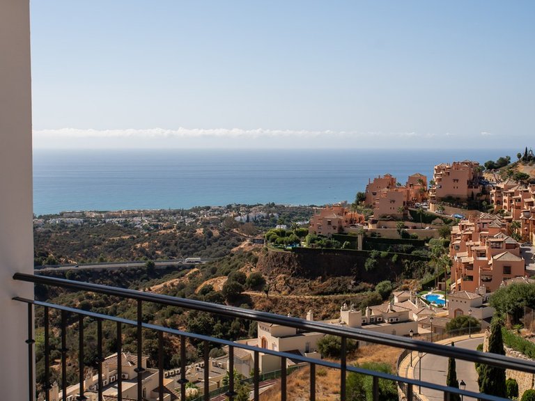 Apartment for Sale in Calahonda, Malaga 18