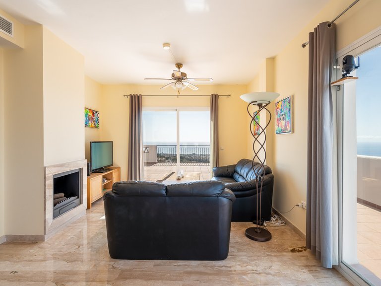 Apartment for Sale in Calahonda, Malaga 2