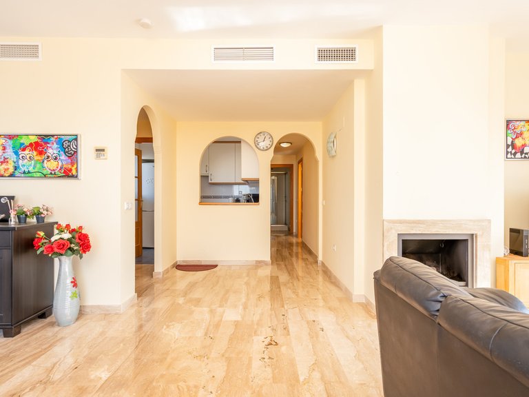 Apartment for Sale in Calahonda, Malaga 7