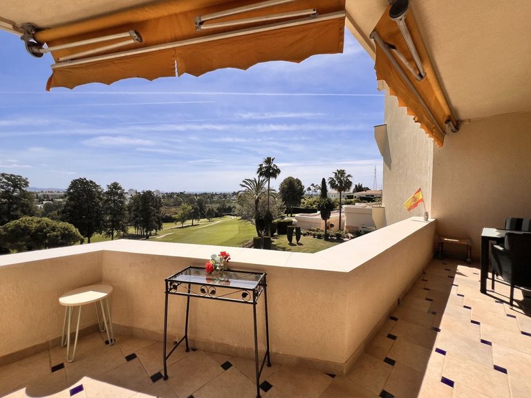 Villa for Sale in Estepona, Malaga 1