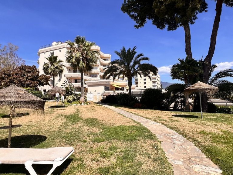 Villa for Sale in Estepona, Malaga 35