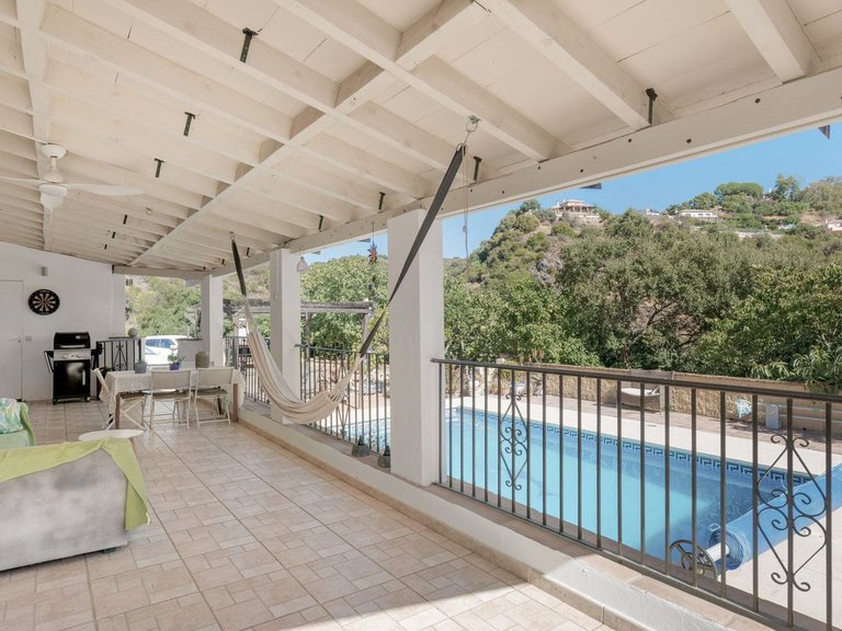 Villa for Sale in Estepona, Malaga 10