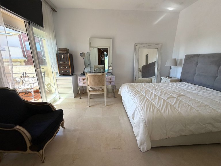 Apartment for Sale in Bel Air, Malaga 16
