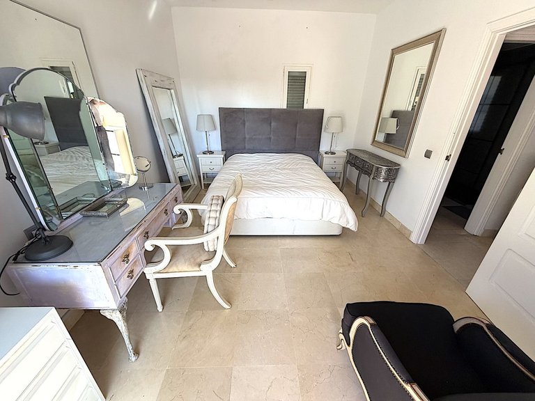 Apartment for Sale in Bel Air, Malaga 17