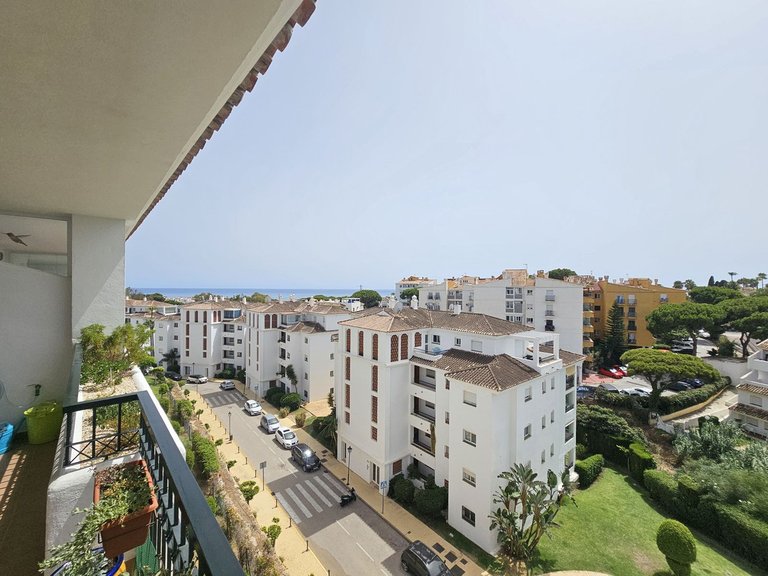 Apartment for Sale in Calahonda, Malaga 1
